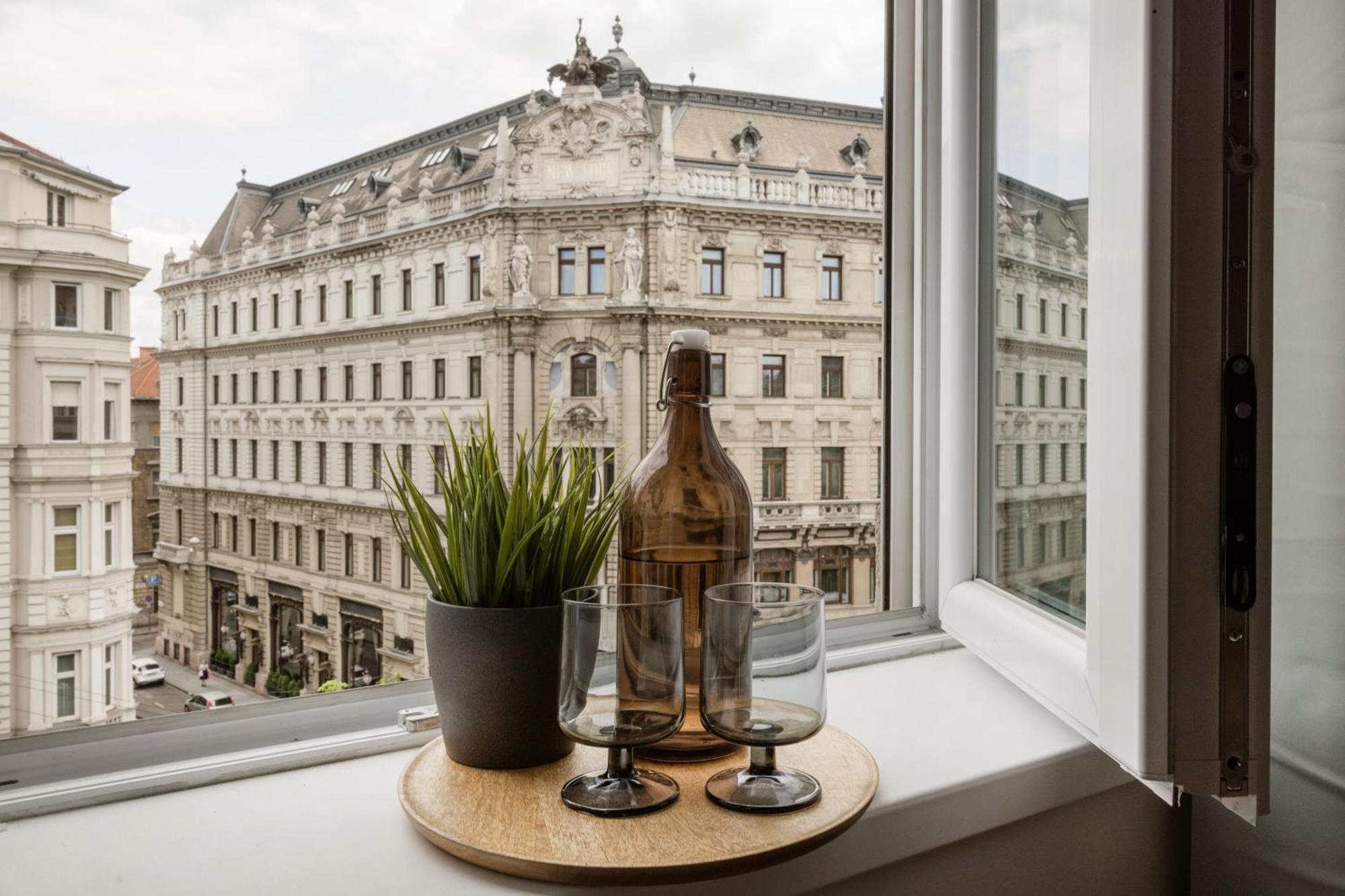 Casadeco Budapest Apt-Stunning New York Cafe View Екстер'єр фото