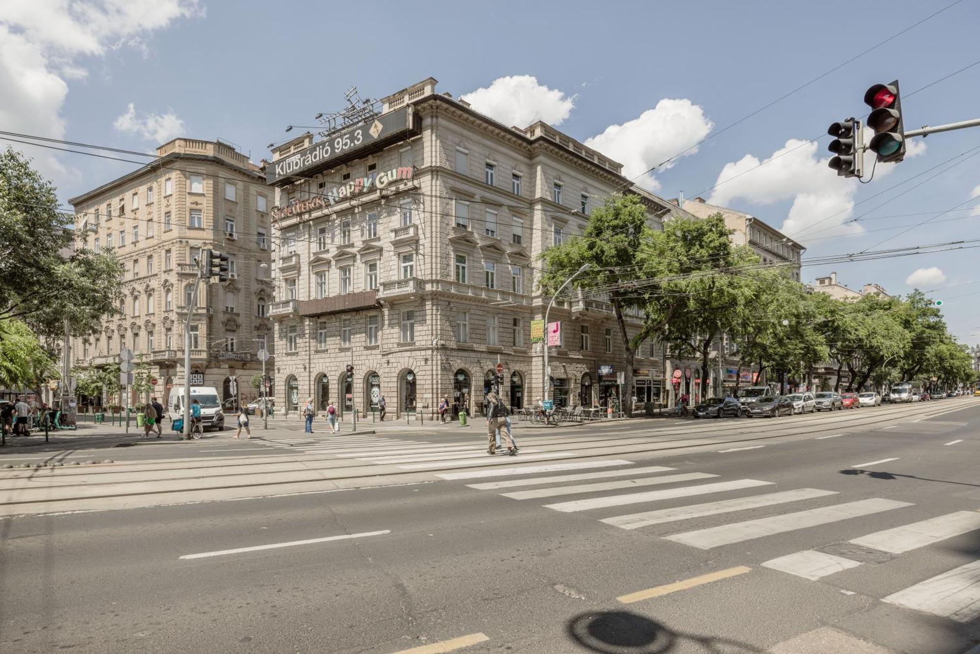 Casadeco Budapest Apt-Stunning New York Cafe View Екстер'єр фото